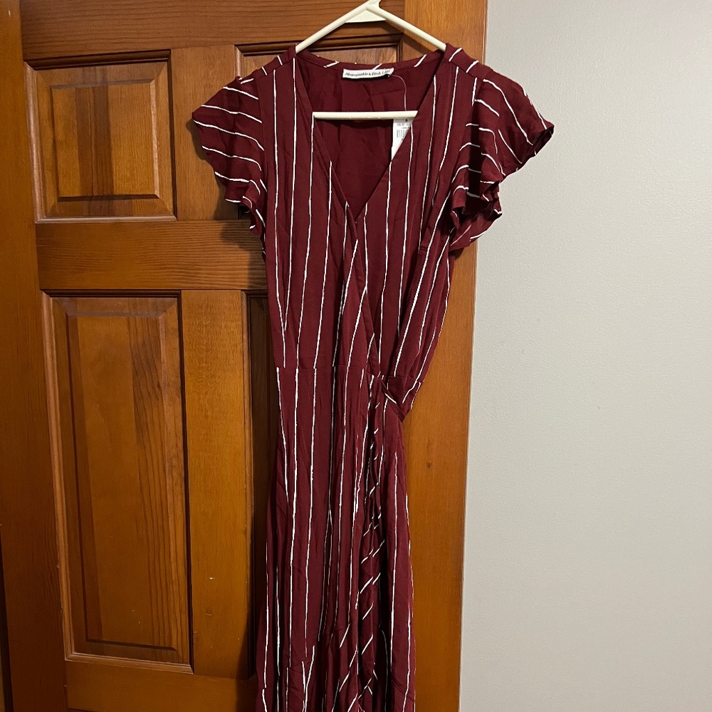 Hi low nwt Abercrombie wrap dress
